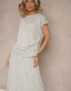 new collection Set Gri din Viscoză Fustă și Bluză Decorată cu Legătură în Talie Davisavina