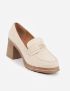  Pantofi Bej în stil mocasin cu toc gros și cataramă Amledis