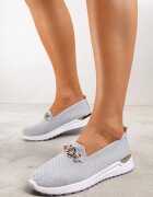 Pantofi tip teniși slip-on gri decorați cu cataramă Wiatalia