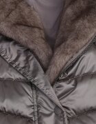 papillon d'or Geacă Gri cu cusături matlasate cu cordon și cu glugă cu blană Fenida