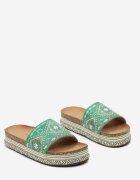  Papuci Verde Boho pe Platformă Joasă Decorate cu Împletitură și Zirconii Giratsa