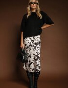 pretty Fustă Negru-Alb din Țesătură de Satin Decorată cu Imprimeu de Vacă Kolorea