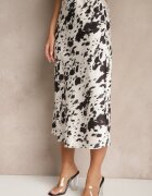 pretty Fustă Negru-Alb din Țesătură de Satin Decorată cu Imprimeu de Vacă Kolorea