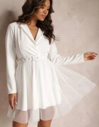 pretty Rochie Albă cu Decolteu Petrecut și Tiv din Tul cu Cordon Kailana