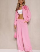 pretty Set de trening Roz din viscoză Pantaloni cu croială largă și Bluză cu broșă Redaella