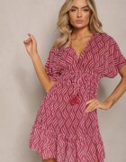 r&f fashion Mini Rochie Roșie cu Volan cu Croială Tip Liliac cu Decolteu Triunghiular și Șireturi Beinnase