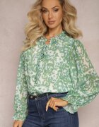 retro & icone Cămașă Verde cu flori cu volan la decolteu și mâneci bleumarin
