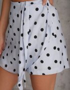 retro & icone Fustă-pantaloni scurți din viscoză cu puncte în stil retro tip cravată în talie Deneia Albaștri