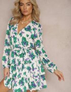 retro & icone Rochie Alb-Verde Evazată Petrecută cu Volane și Curea din Material cu Imprimeu Floral Voliesa