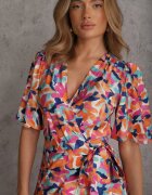 retro & icone Rochie Bej-Roz cu Decolteu Petrecut și Curea din Material cu Imprimeu Floral de Lalele