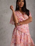 retro & icone Rochie cu elastic în talie cu flori decolteu petrecut și fronseuri Antameia Roz