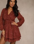retro & icone Rochie Evazată Roșie din Plasă cu Model în Relief Decorativ Zenessalia