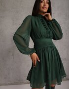 retro & icone Rochie evazată verde cu inserții semi-transparente și guler tip tunică Gelabine