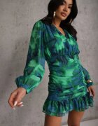 retro & icone Rochie Mini Verde Cambrată cu Decolteu Petrecut Decorată cu Încrețituri și Volan Sanitresa
