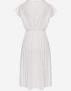  Rochie albă midi cu croială evazată cu decolteu petrecut și pliuri Axanntia
