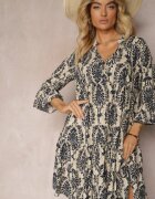  Rochie bleumarin-bej din bumbac cu croi evazat finisată cu volan Niloa