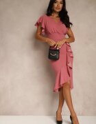  Rochie înfășurată roz închis cu decolteu în V și volane Holana