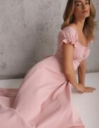  Rochie roz cu croi evazat cu legătură Perolis