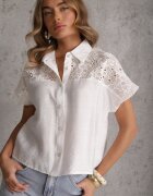 romee's Cămașă Albă din Vâscoză cu Mânecă Scurtă Decorată cu Inserții de Dantelă Phiniche