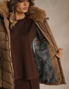 romee's Geacă Matlasată Maro cu croială cambrată cu glugă cu blană Olidessa