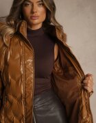 romee's Jachetă Maro Matlasată cu blană detașabilă și glugă decorată cu curea Olinesa