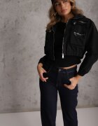romee's Tricou Mulat Negru cu Încrețituri din Țesătură de Bumbac cu Dungi Assarena