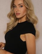rosa Bluză tricotată neagră cu mânecă scurtă cu dungi Perilalia
