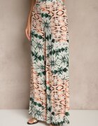 rosa Pantaloni de viscoză verzi-bej cu picioare largi cu imprimeu abstract Averora