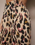rosa Pantaloni Roz-Bej Imprimeu leopard cu croială largă Paper Bag High Waist Saliandra