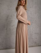 rosa Rochie Bej Hillcrest