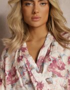 rosa Rochie Bej-Roz Mini cu Imprimeu Floral cu Volan Lat la Tiva Faeyra