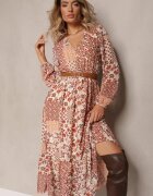 rosa Rochie Bej și Roz Midi cu talie elastică și volan Besslia