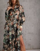 rosa Rochie Cămașă Negru-Bej din Viscoză cu flori și nasturi la mâneci Enayira
