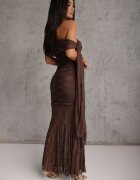 rosa Rochie de seară din dantelă cu partea de sus asimetrică și șalul Nadievela Maro