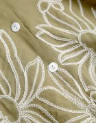 rosa Rochie de vară cu nasturi din vâscoză decorată cu broderie și cu curea împletită Tenope Bej închis