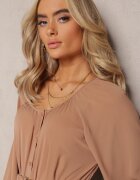 rosa Rochie Maxi Maro Deschis cu croială lejeră cu nasturi și curea cu cataramă metalică Ferian
