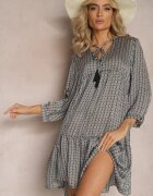 rosa Rochie Negru-Albă Trapezoidală cu Ciucuri și Poale Evazate Bleva