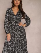 rosa Rochie petrecută negră midi cu volane și imprimeu cu buline Averyterry