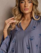 rosa Rochie Rozkloszowana Albastră din Viscoză Decorată cu Broderie și Volane Aliorra
