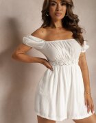 rosa Salopetă de vară albă din viscoză cu mânecă scurtă și decolteu pătrat Geviana