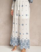 rosa Set Alb din Bumbac Brodat Cămașă și Pantaloni Savirice