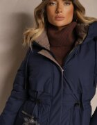 rosse line Jachetă Parka bleumarin cu cordon în talie și cu glugă decorată cu pandantiv Zeriena