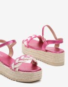  Sandale fucsia pe platformă decorate cu împletitură Tinariali