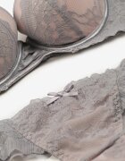  Set de lenjerie din dantelă gri Sutien întărit Push Up și Chiloți tanga Jasminesa
