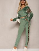  Set trening verde din velur cu bluză scurtă și pantaloni jogger cu imprimeu leopard Limitta