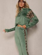  Set trening verde din velur cu bluză scurtă și pantaloni jogger cu imprimeu leopard Limitta