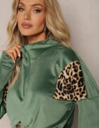  Set trening verde din velur cu bluză scurtă și pantaloni jogger cu imprimeu leopard Limitta