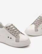  Sneakers Alb-Gri cu Inserții Metalice pe Talpă Groasă Amoone
