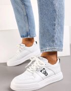  Sneakers albi cu șireturi din piele ecologică cu aplicație decorativă și perforații Vetria