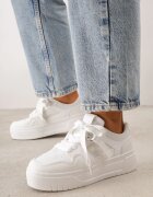  Sneakers Albi pe Platformă Joasă cu Pandantiv și Șireturi Decorative Salam